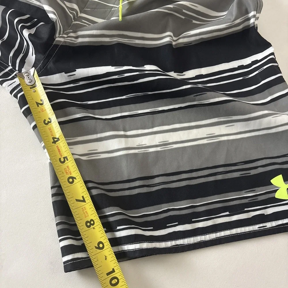 Under Armour Men's Black Gray White stripe Board Shorts Swim Drawstring Size 36